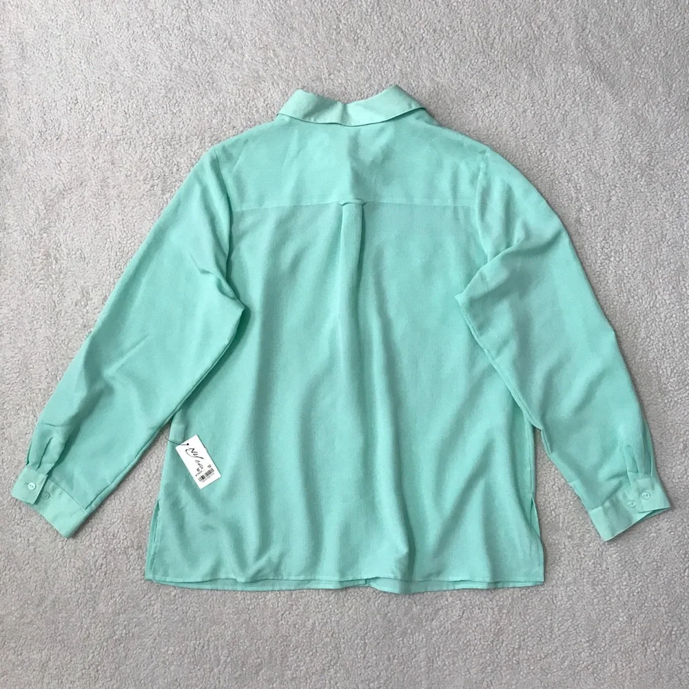 SOLD Mint Green Long Sleeve Top Button Down Blouse Pit to Pit 25" Size 2X 🚨 - Picture 11 of 13